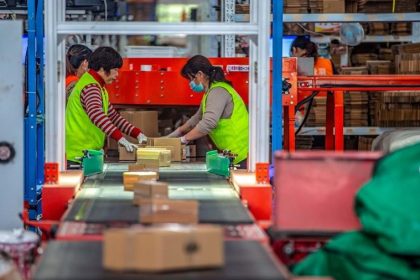 China remains world's largest online retail