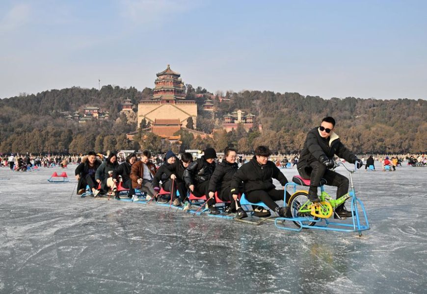 Beijing embraces ice-and-snow tourism boom